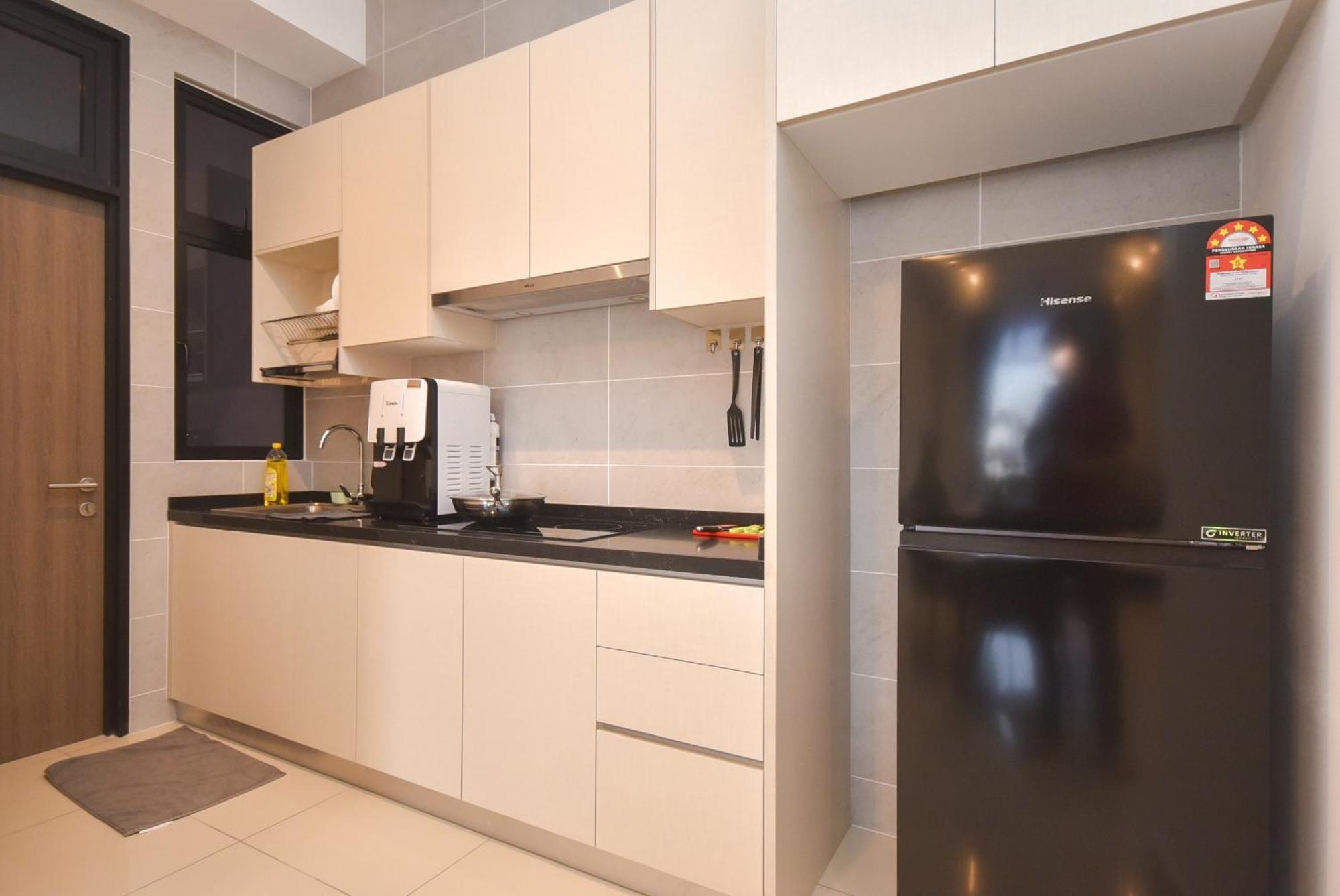 Twin Tower Residence By Nest Home【5 Mins Walk To Ciq】 ジョホールバル エクステリア 写真